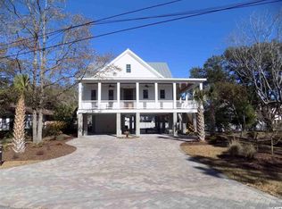 414 6th Ave N, Surfside Beach, SC 29575