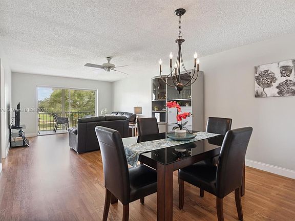 3rd image of 830 S Hollybrook Dr APT 302