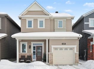 633 Geranium Walk, Ottawa, ON K2S2J3