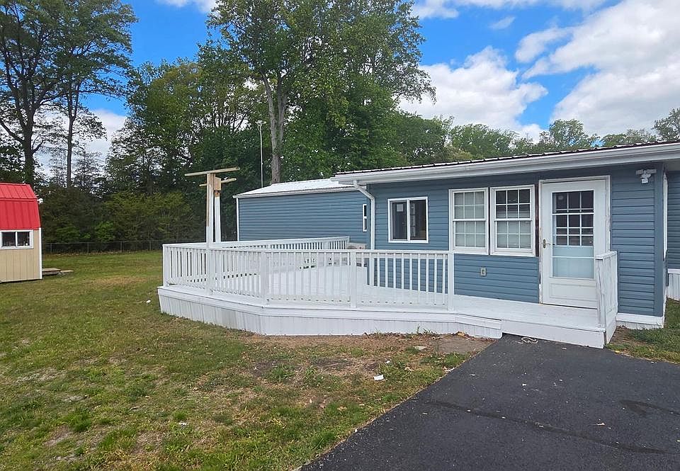 1st image of 23306 Martin Ln