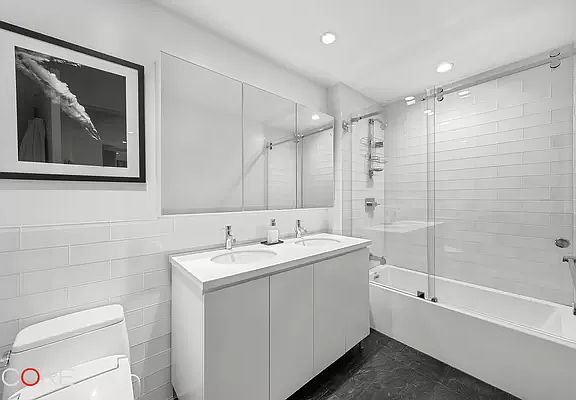 5th image of 90 William St APT 8C