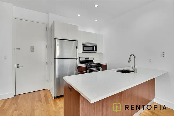 Rented by Rentopia | media 3