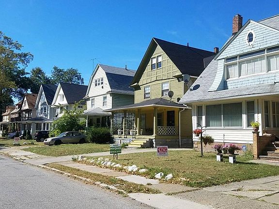 2nd image of 13405 Forest Hill Ave