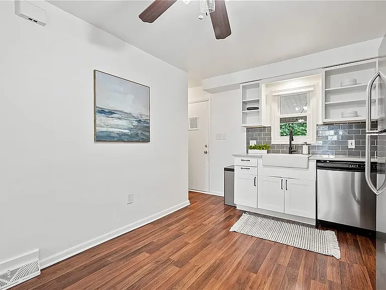 4607 Corday Way — Photo 7