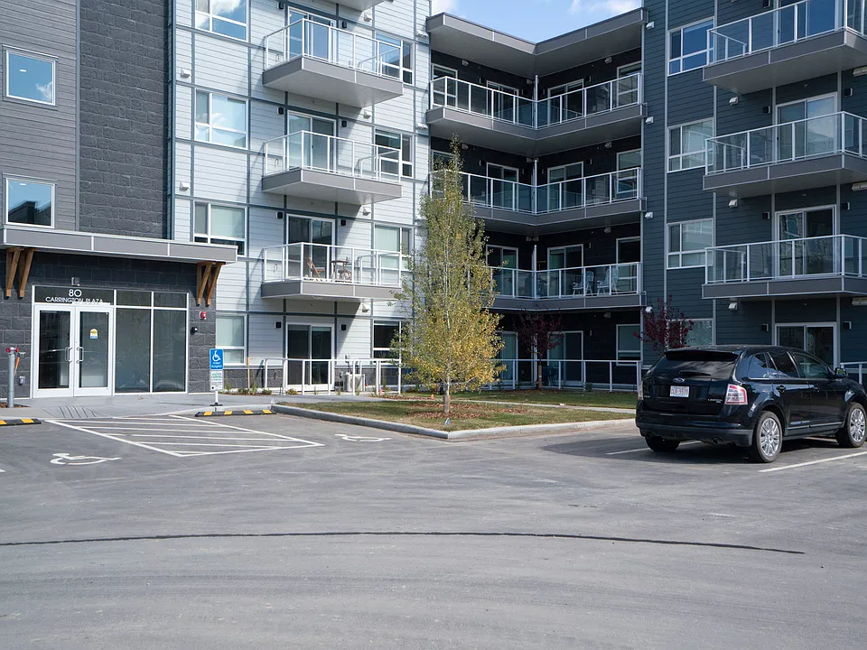 3-web-or-mls-carrington-plaza-nw_12232024