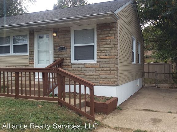 3rd image of 10543 Renfrew Dr