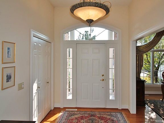 3rd image of 14 Covent Garden Ln