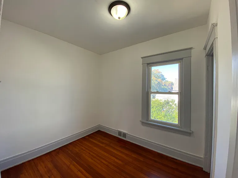 Halstead Ave — Photo 9