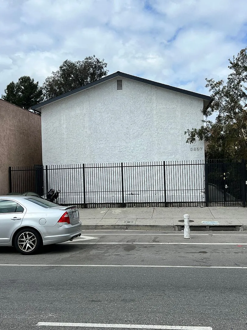Broadway S Jay — Photo 2
