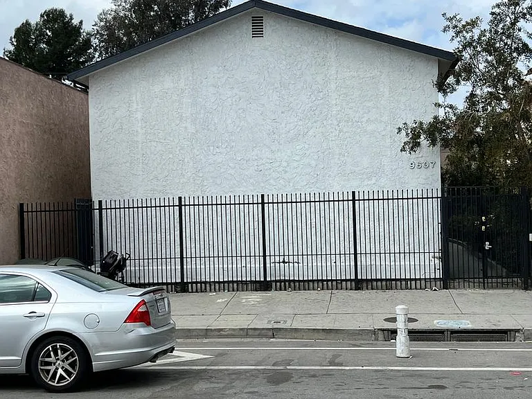 Broadway S Jay — Photo 2