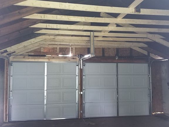 3rd image of 306 S Holmes Ave