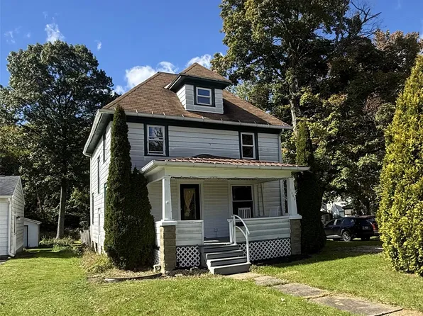 1042 S Morgan St, Meadville, PA 16335