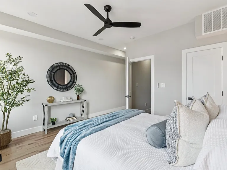 344 Elm St NW — Photo 8