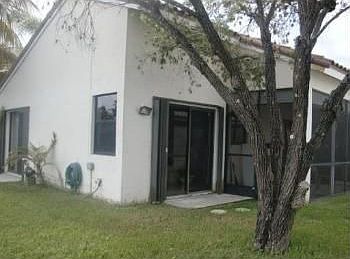 2nd image of 15001 Brighton Ln