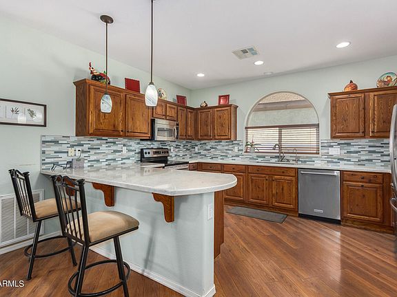 3rd image of 4567 E DONATO Drive