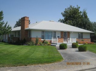 1215 Circle Rd, Worland, WY 82401