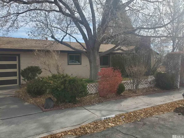 1901 Carriage Crest Dr, Carson City, NV 89706