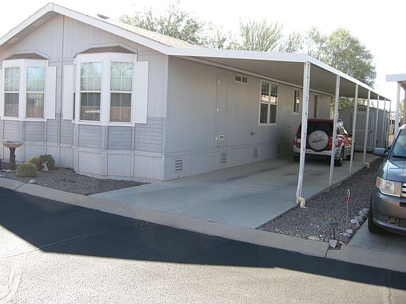carport side
