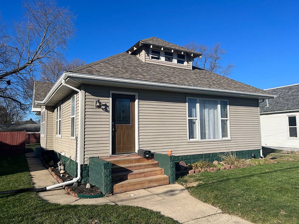 350 N West St, Carlinville, IL 62626 MLS 11230033 Zillow