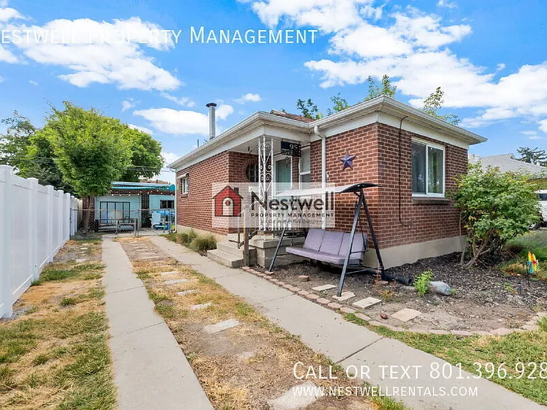 951 W Signora Dr — Photo 25