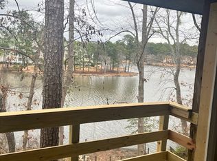 5726 Waters Edge Dr, Fayetteville, NC 28314