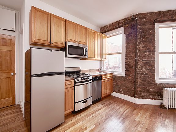 3rd image of 70 W 3rd St #30