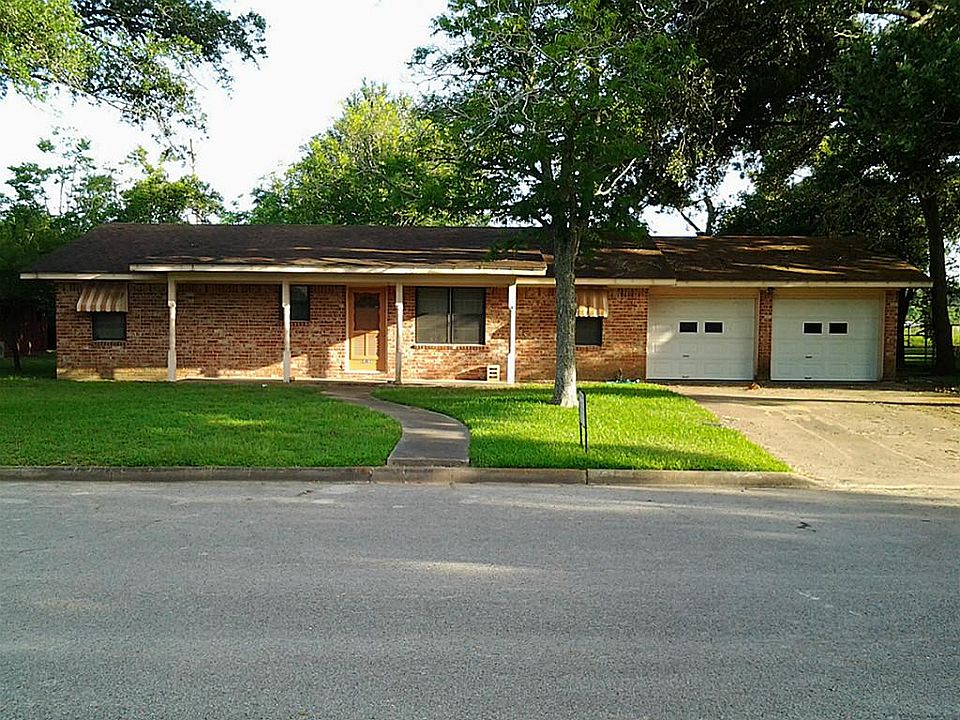 1st image of 416 Hereford Dr
