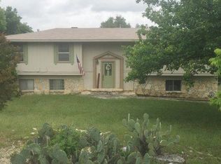 9 Chris St, Lampasas, TX 76550
