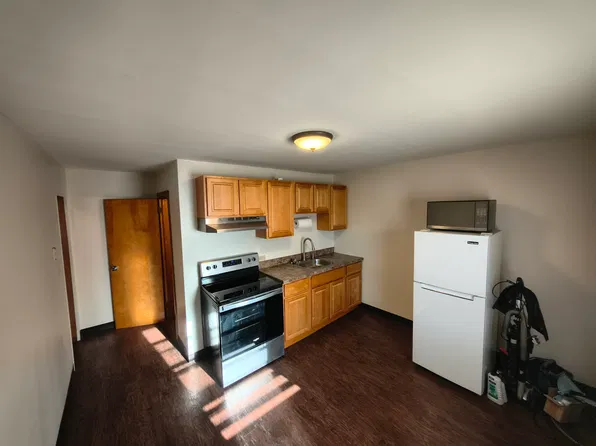 909 Crown Point Rd #B, Westville, NJ 08093