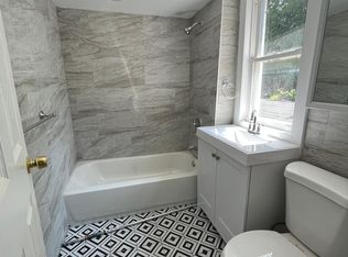 435 3rd St APT 1, Albany, NY 12206