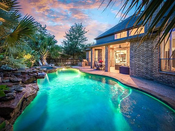 2nd image of 25611 Springwood Lake Dr