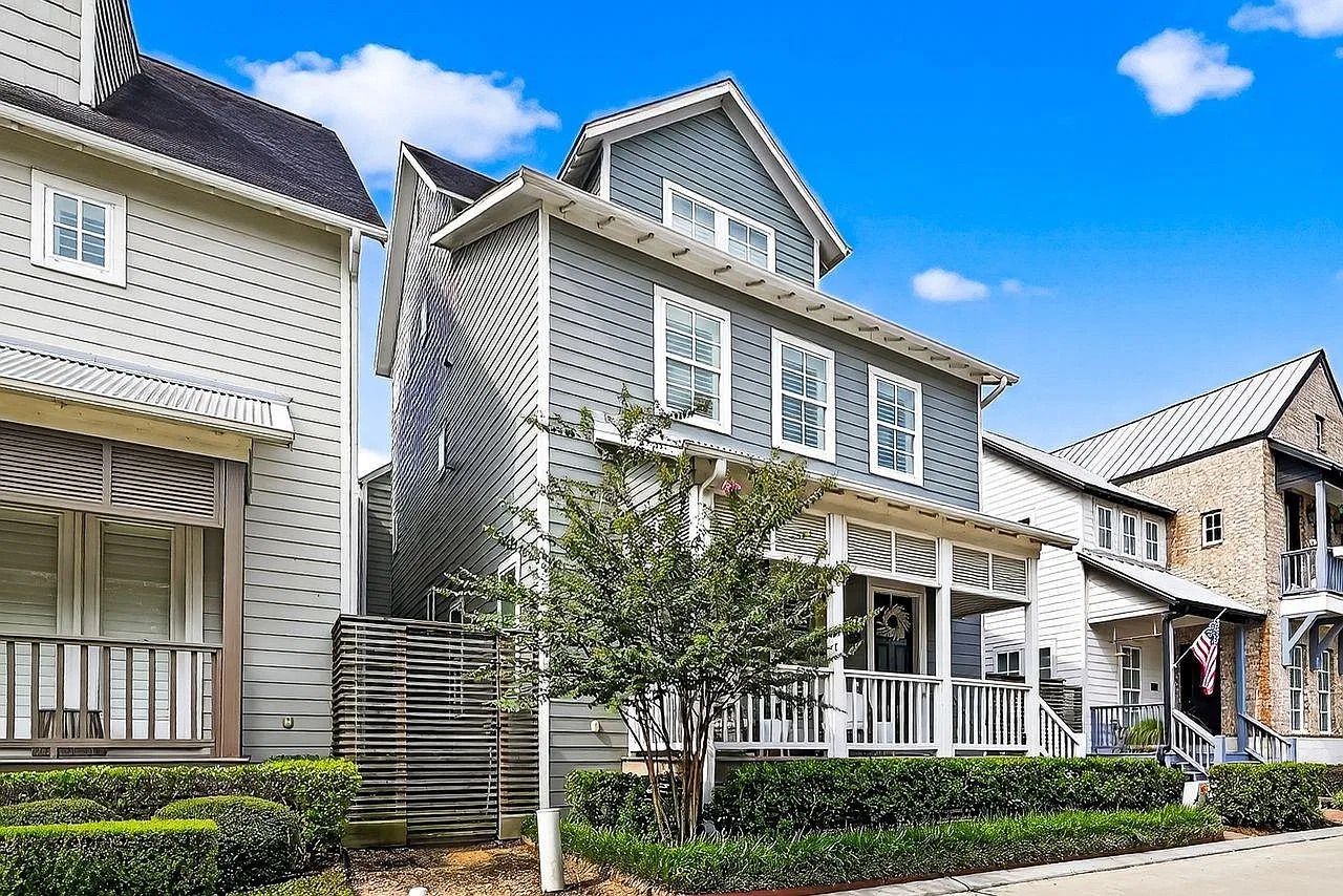 3 bed, 3.5 bath, 3292 sqft, $3,900 — Photo 3