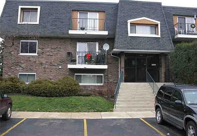 1st image of 3219 W Parkway Dr APT 2C