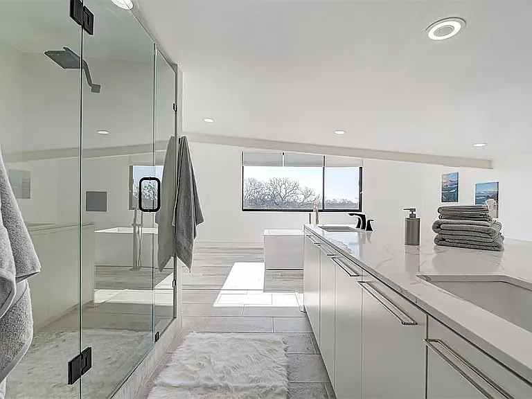 456 Mockingbird Rd — Photo 32