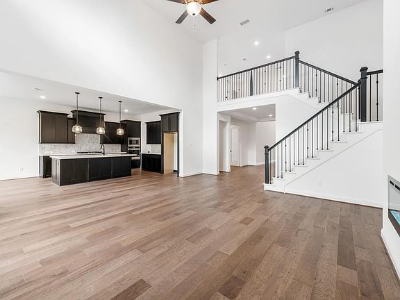 4th image of 2130 Parker Grove Dr