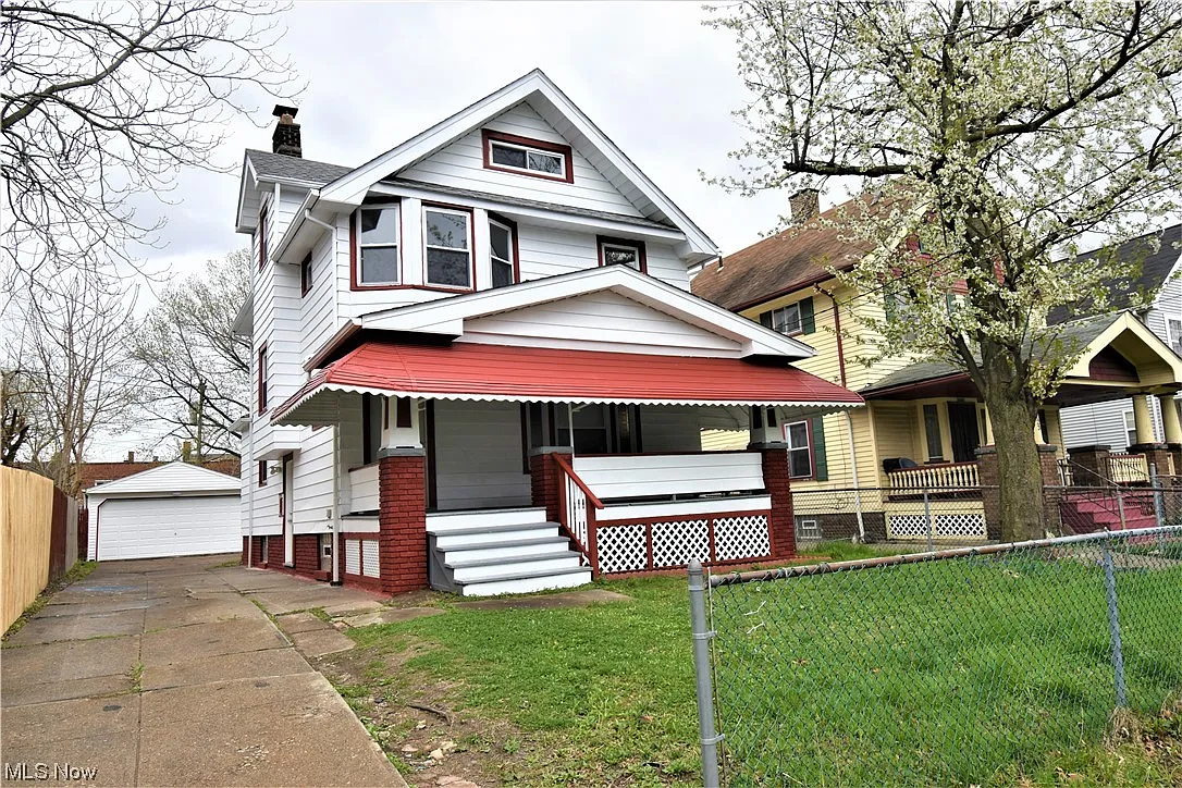 3219 W 100th St photo 1