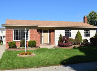 13297 Westminister Dr, Sterling Heights, MI 48313