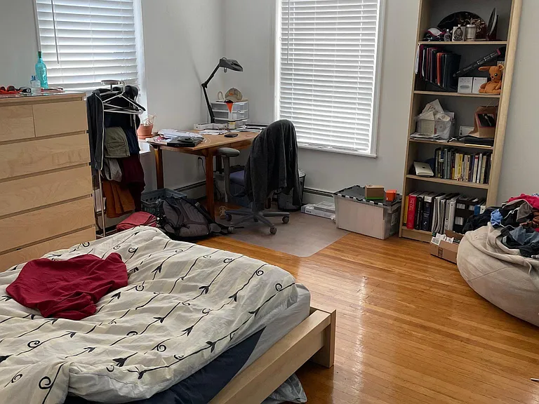 Bedroom 2 on third floor