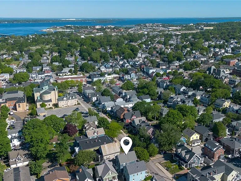 27 Mann Ave — Photo 44