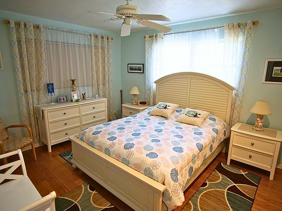 4th image of 115 Arlington Place