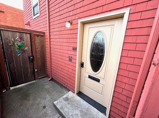 928 Madison St #2, Oakland, CA 94607