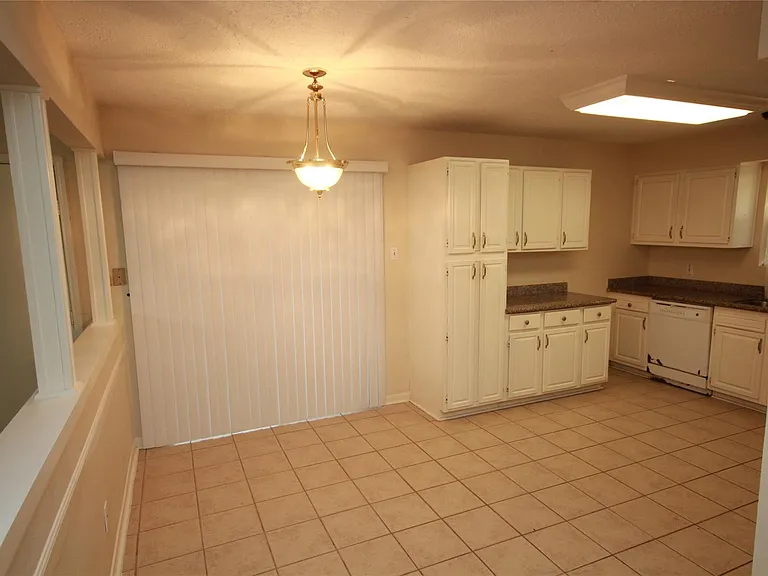 5302 Town Park Blvd — Photo 6