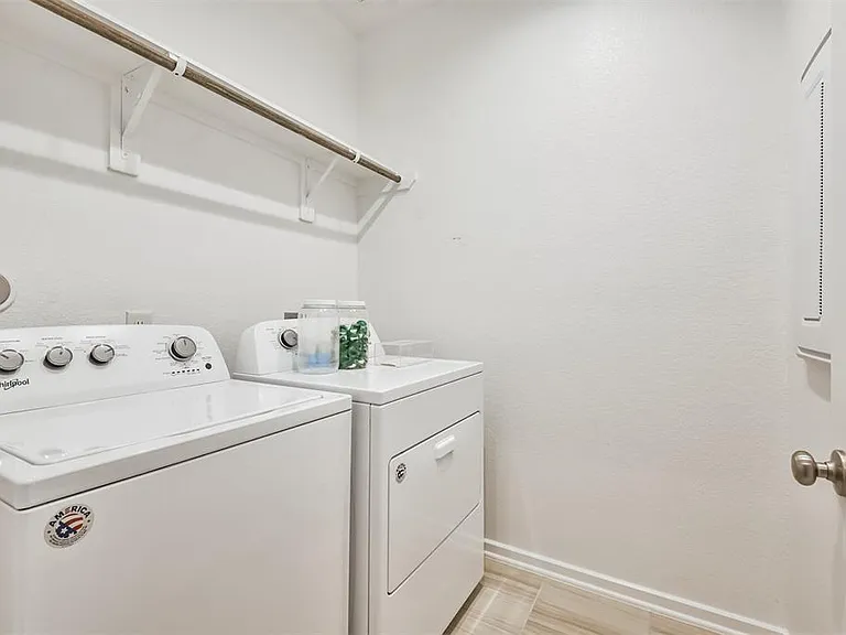 227 S Spotted Fern Dr — Photo 26