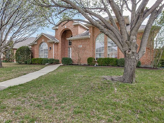 1517-gaines-ct-carrollton-tx-1-High-Res-2.jpg