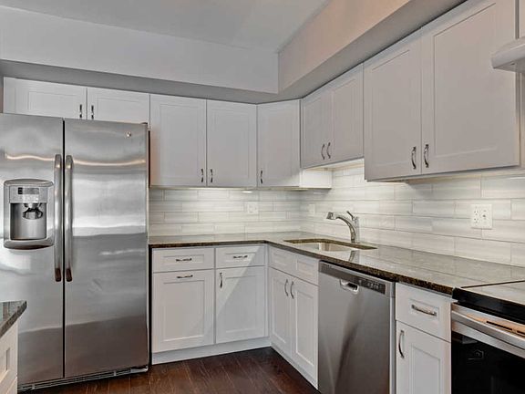 4th image of 751 S Dwyer Ave APT B