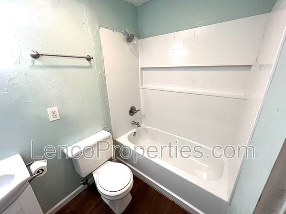 4th image of 327 S Ponca Ave