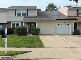 174 Stratton Ln, Mount Laurel, NJ 08054