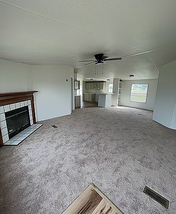 2nd image of 2901 Wildberry Ln
