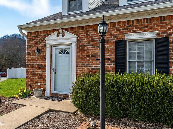 3rd image of 508 Hickory Rd