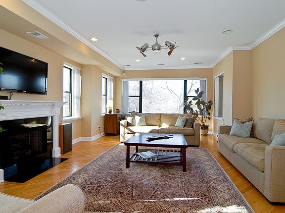 2nd image of 3001 N Damen Ave Unit 3
